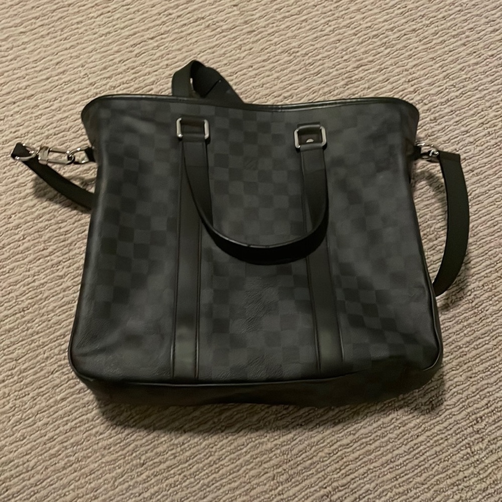 Louis Vuitton Vertical Tote Bag - Crossbody